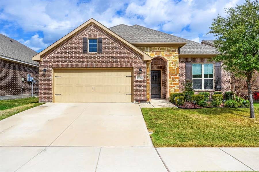 Property photo for 1733 Rio Secco Drive, Fort Worth, TX
