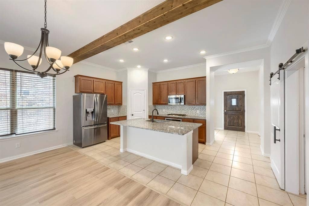 1733 Rio Secco Drive, Fort Worth, TX 76131