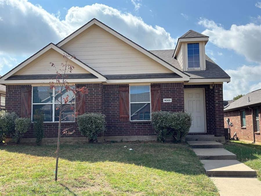 Property photo for 9000 Wild Rose Lane, Cross Roads, TX