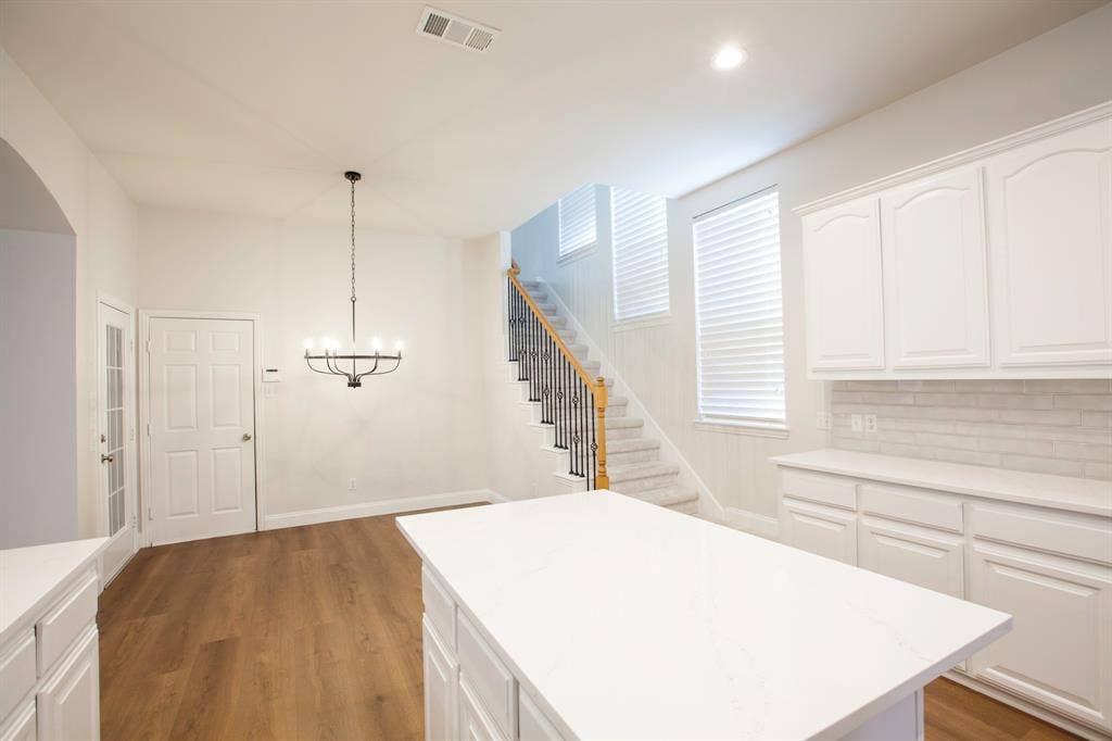 6976 Valley Brook Drive, Frisco, TX 75035 6976 Valley Brook Drive, Frisco, TX 75035