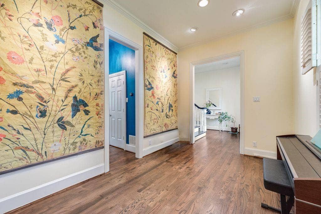 1418 Yakimo Drive, Dallas, TX 75208 Interior hallway featuring wood-finish flooring, recessed ceiling lighting, and crown molding