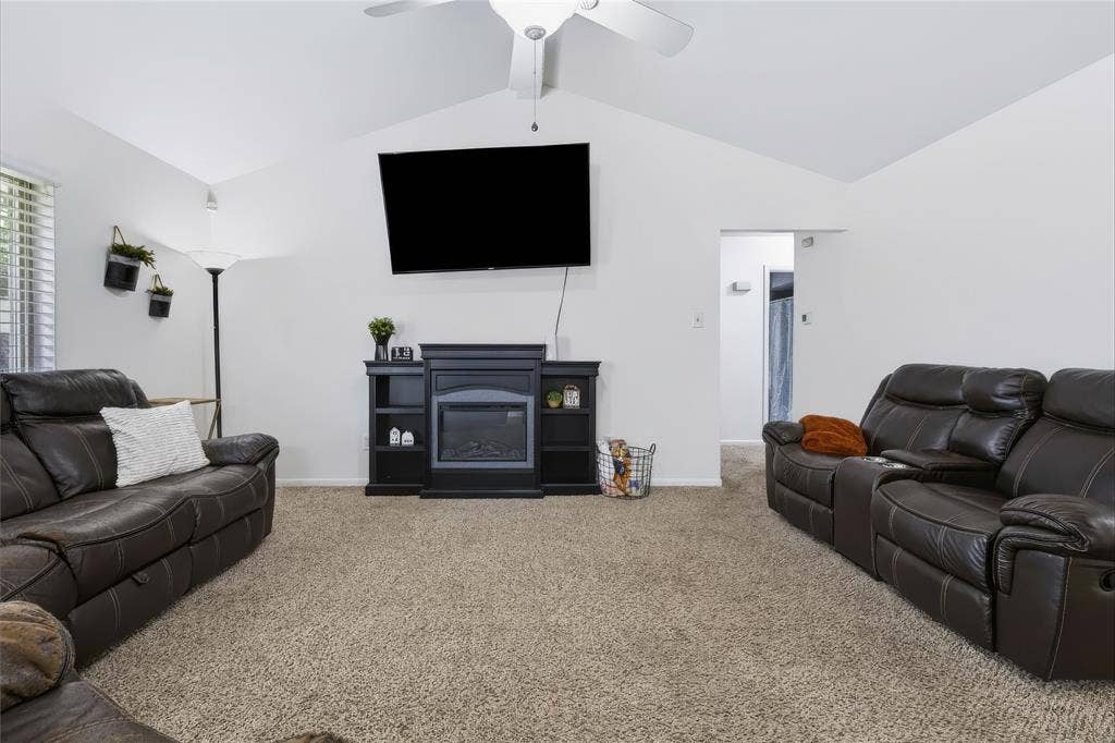 1508 Yucca Street, Midlothian, TX 76065