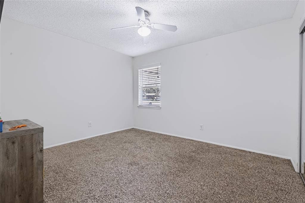1508 Yucca Street, Midlothian, TX 76065