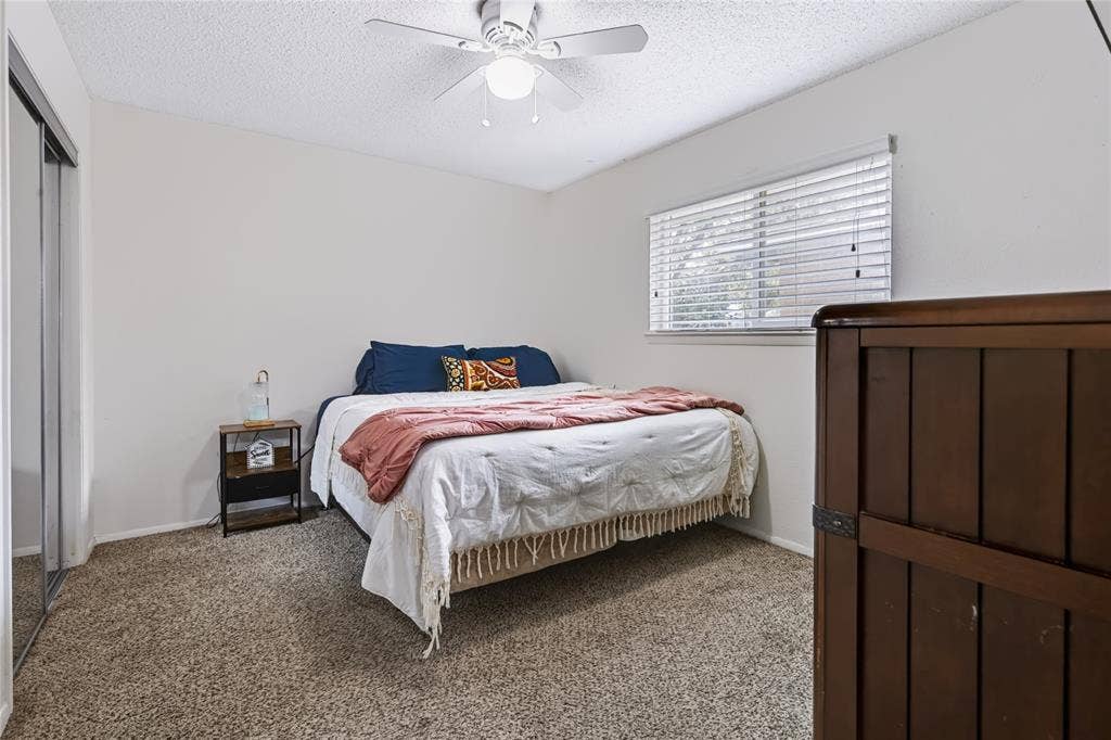 1508 Yucca Street, Midlothian, TX 76065