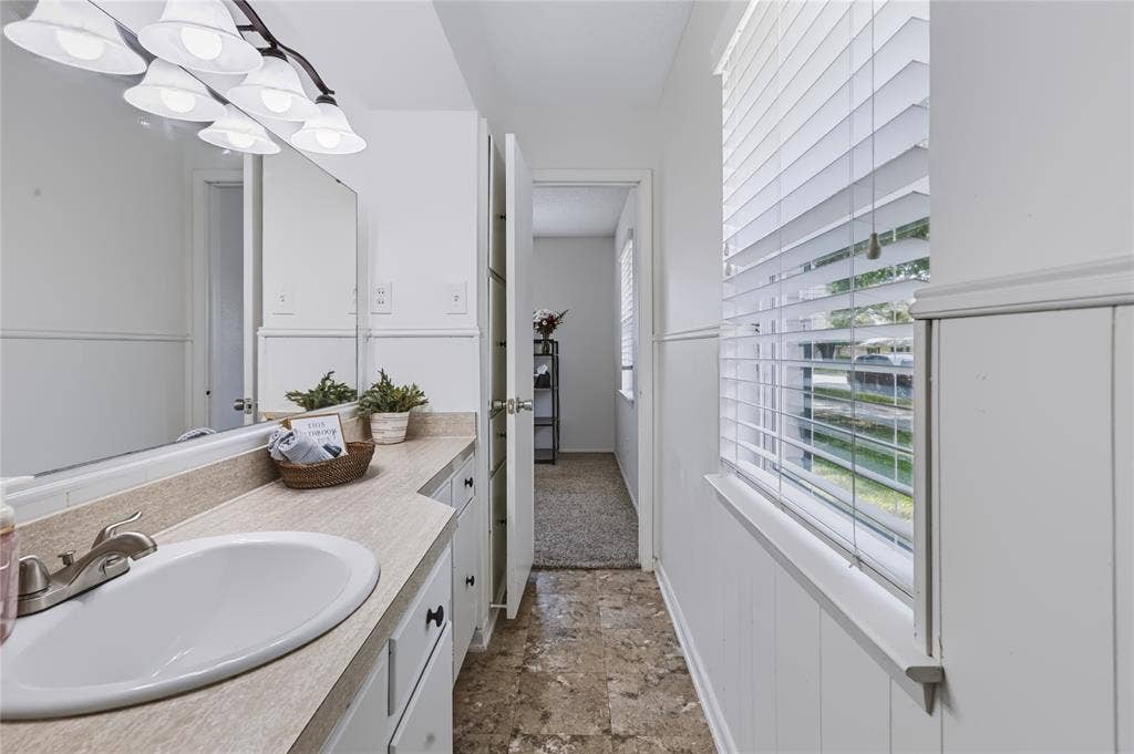 1508 Yucca Street, Midlothian, TX 76065