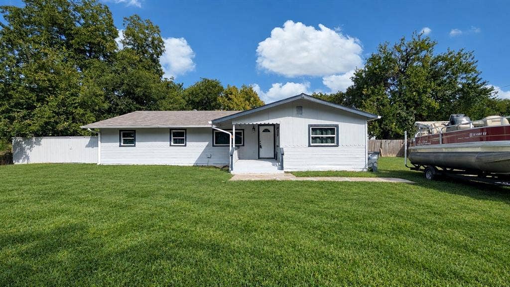 130 Center Street, Nevada, TX 75173 130 Center Street, Nevada, TX 75173