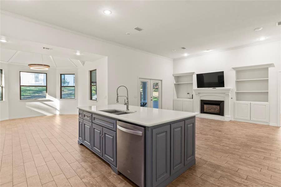 Property photo for 409 Oak Creek Drive, Tool, TX