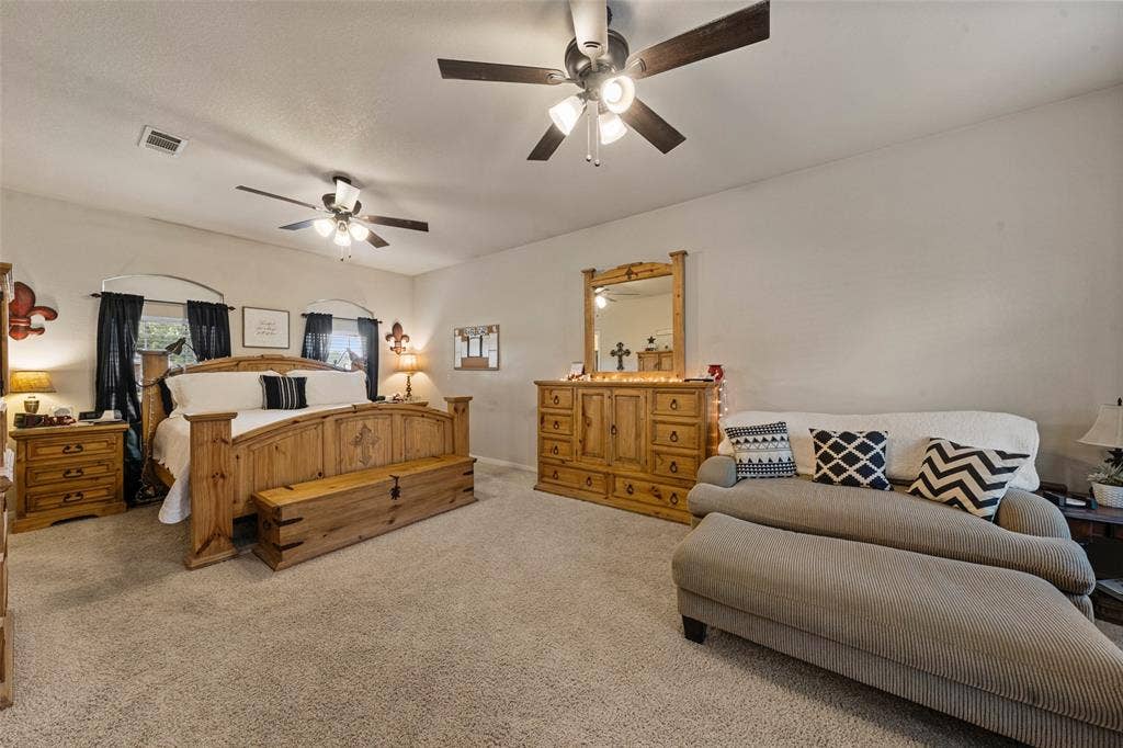 901 Dogwood Street, Robinson, TX 76706 901 Dogwood Street, Robinson, TX 76706
