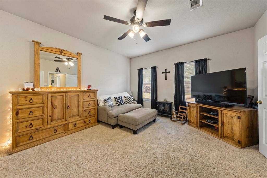 901 Dogwood Street, Robinson, TX 76706 901 Dogwood Street, Robinson, TX 76706
