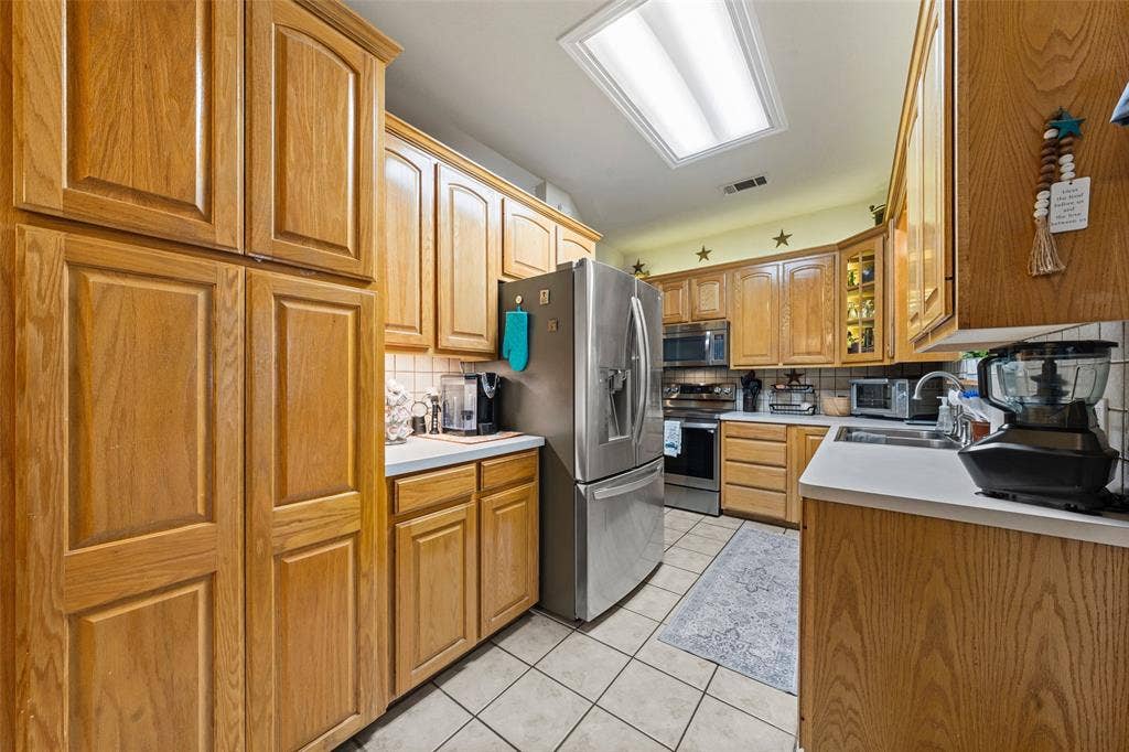 901 Dogwood Street, Robinson, TX 76706 901 Dogwood Street, Robinson, TX 76706