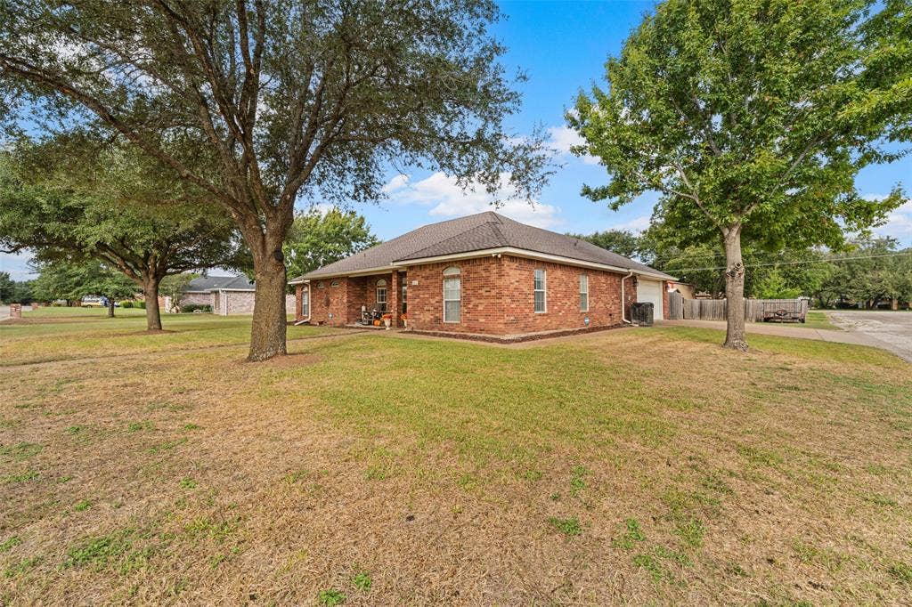 901 Dogwood Street, Robinson, TX 76706 901 Dogwood Street, Robinson, TX 76706