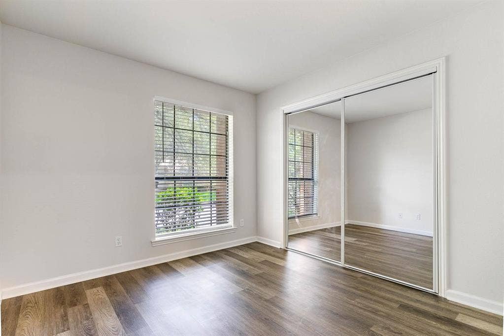 9709 Springtree Lane, Dallas, TX 75243 9709 Springtree Lane, Dallas, TX 75243
