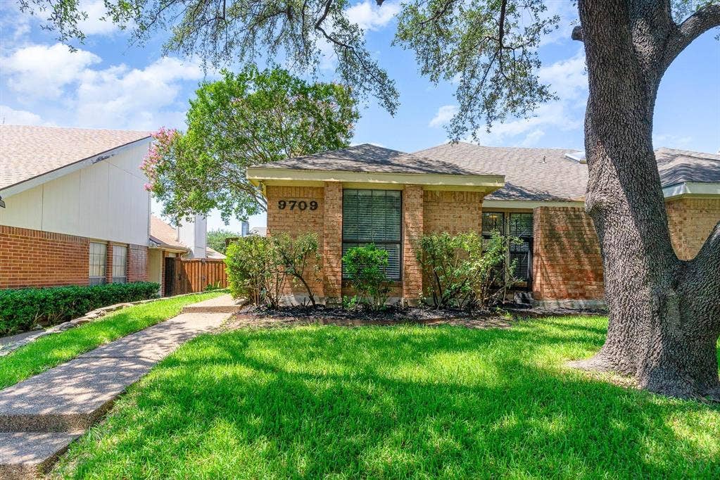 9709 Springtree Lane, Dallas, TX 75243 9709 Springtree Lane, Dallas, TX 75243
