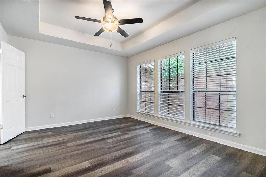 9709 Springtree Lane, Dallas, TX 75243 9709 Springtree Lane, Dallas, TX 75243