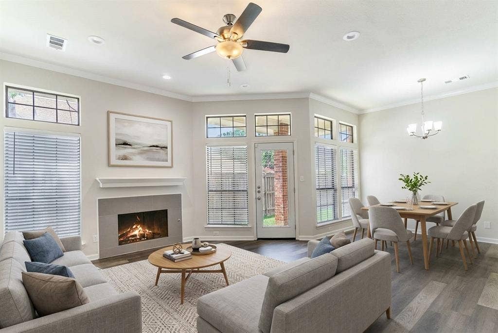 9709 Springtree Lane, Dallas, TX 75243 9709 Springtree Lane, Dallas, TX 75243