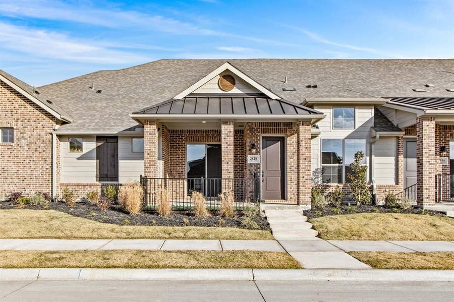 Property photo for 2818 Applewood Way, Wylie, TX