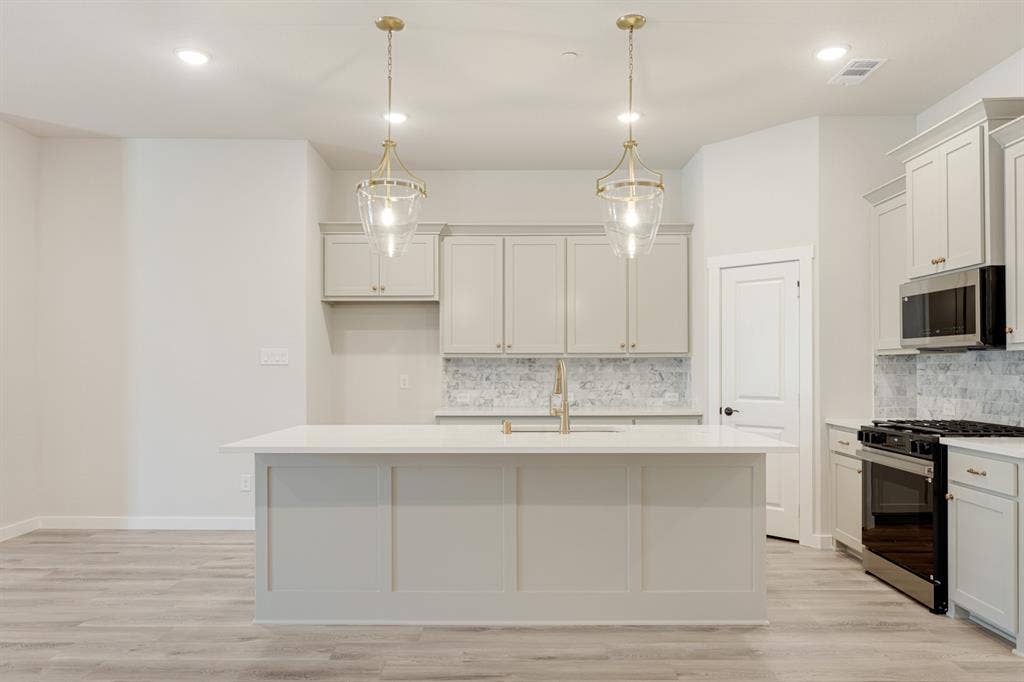 2811 Applewood Way, Wylie, TX 75098 2811 Applewood Way, Wylie, TX 75098