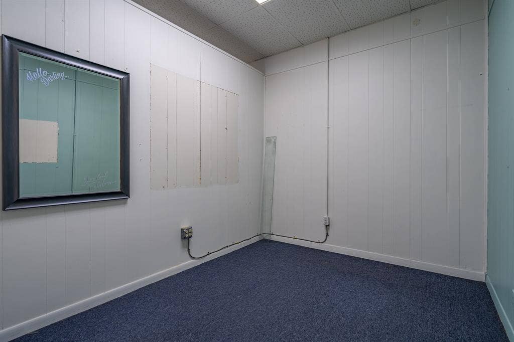 2815 Kari Lane, Greenville, TX 75402 Office area cut out.