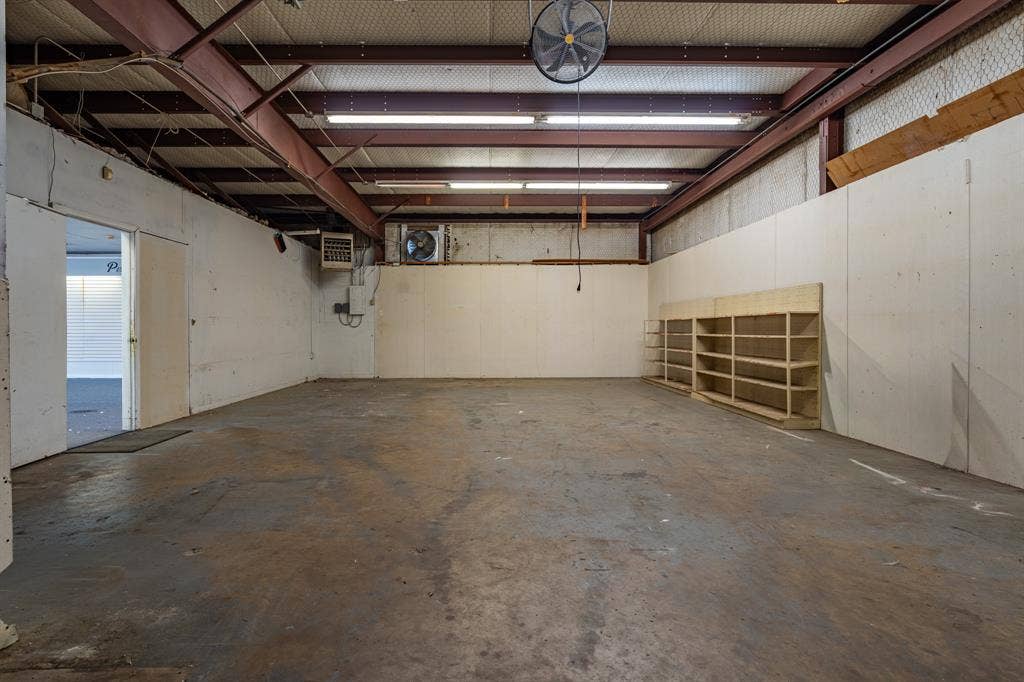 2815 Kari Lane, Greenville, TX 75402 1200 SQ ft storage not heated and cooled, but could be.