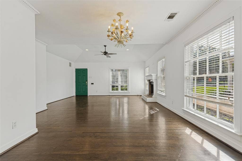 6275 Revere Place, Dallas, TX 75214 6275 Revere Place, Dallas, TX 75214