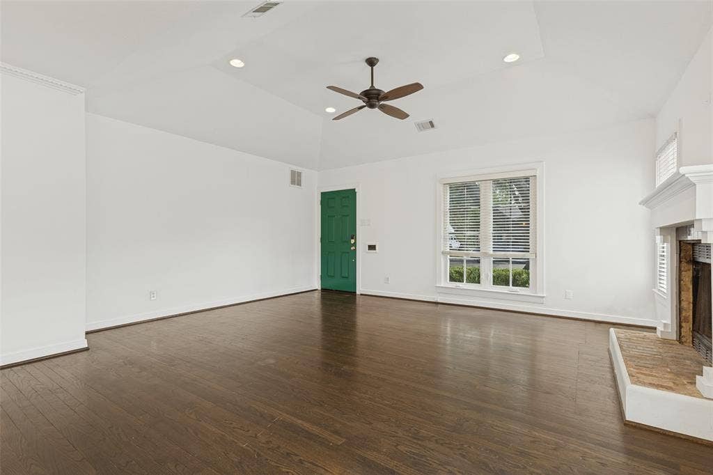 6275 Revere Place, Dallas, TX 75214 6275 Revere Place, Dallas, TX 75214