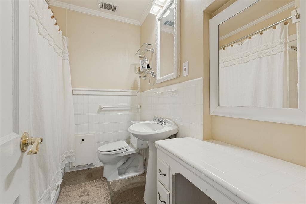 6275 Revere Place, Dallas, TX 75214 6275 Revere Place, Dallas, TX 75214