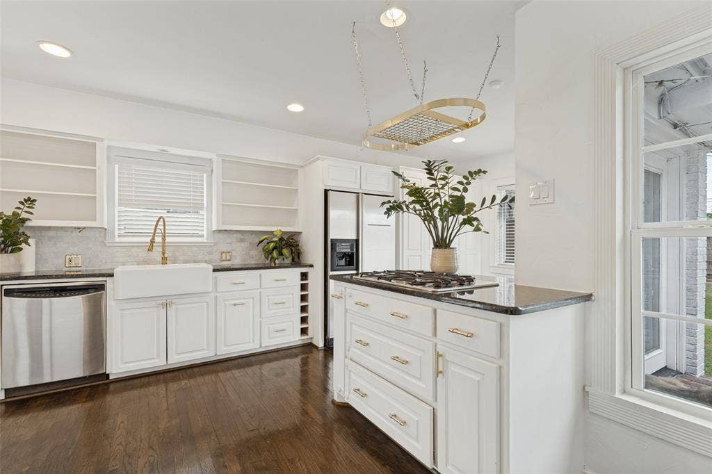 6275 Revere Place, Dallas, TX 75214 6275 Revere Place, Dallas, TX 75214