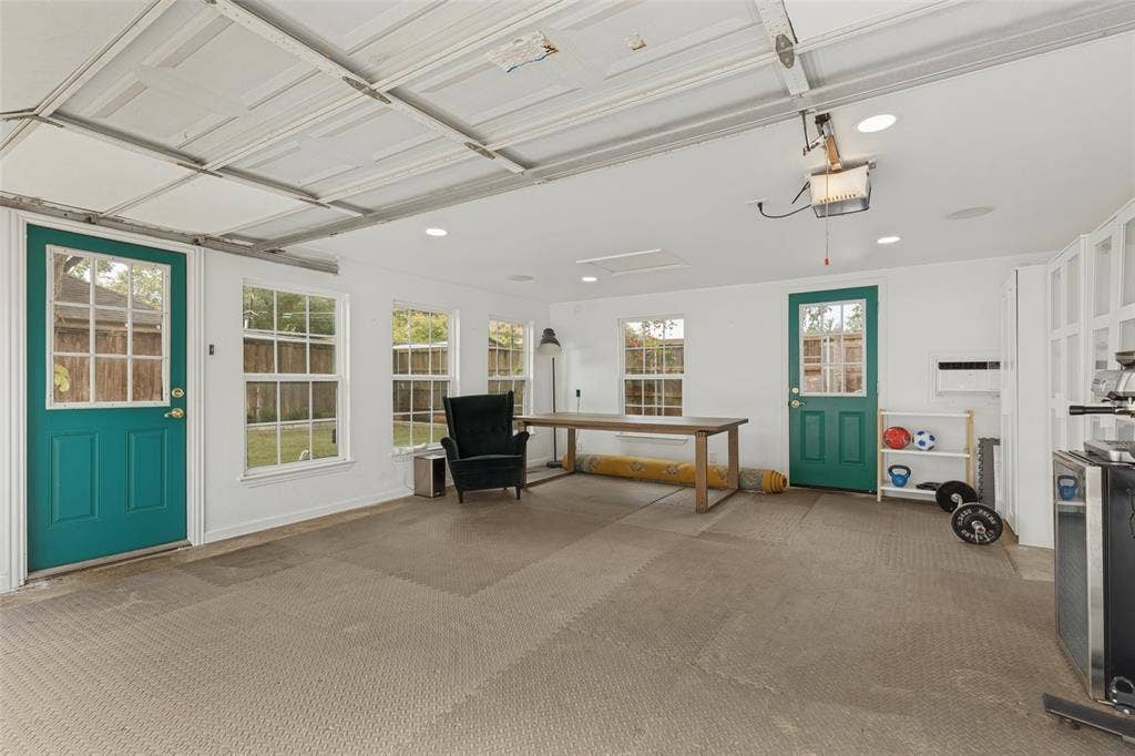 6275 Revere Place, Dallas, TX 75214 6275 Revere Place, Dallas, TX 75214