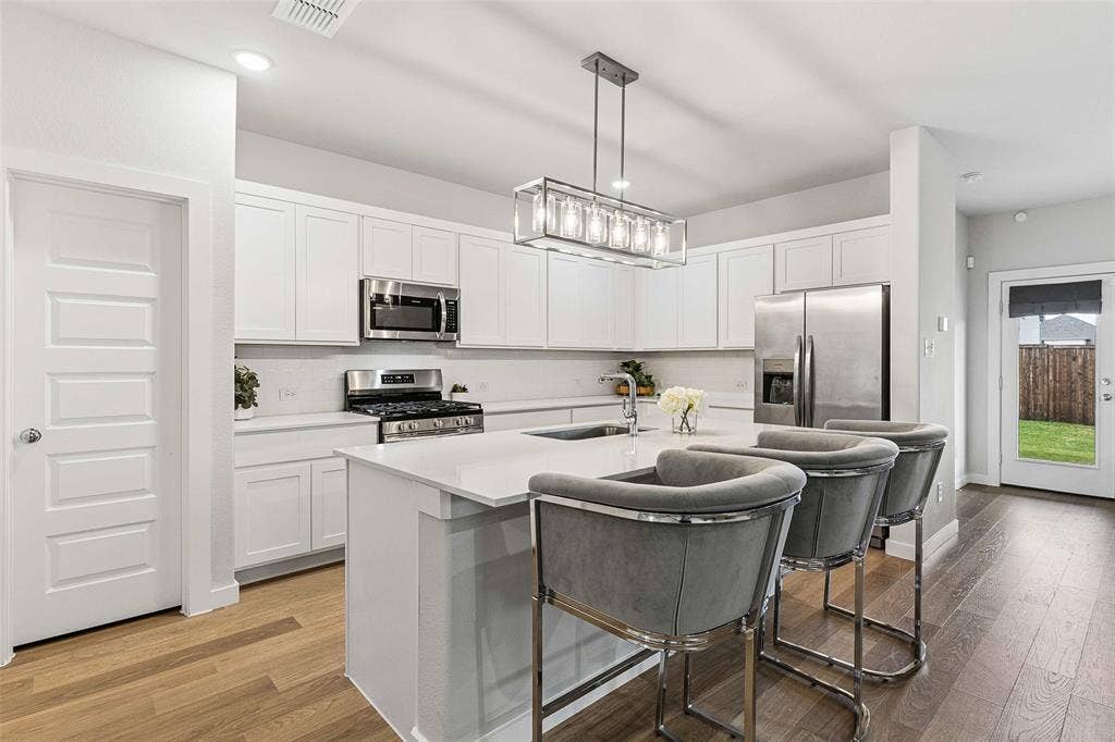 914 Rosemary Hill Drive, Princeton, TX 75071