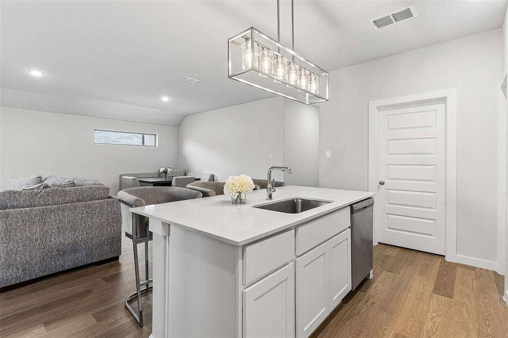 914 Rosemary Hill Drive, Princeton, TX 75071