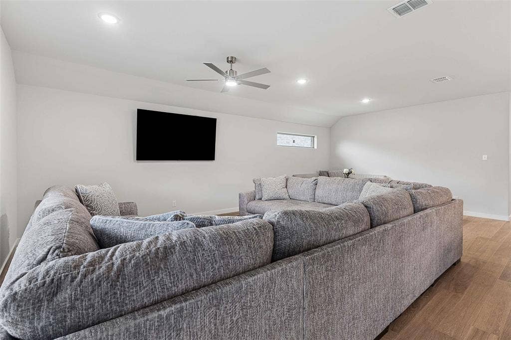914 Rosemary Hill Drive, Princeton, TX 75071