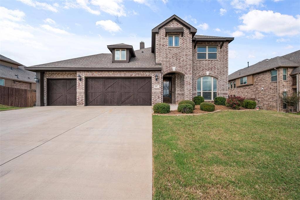807 Imperial Way, Mansfield, TX 76063