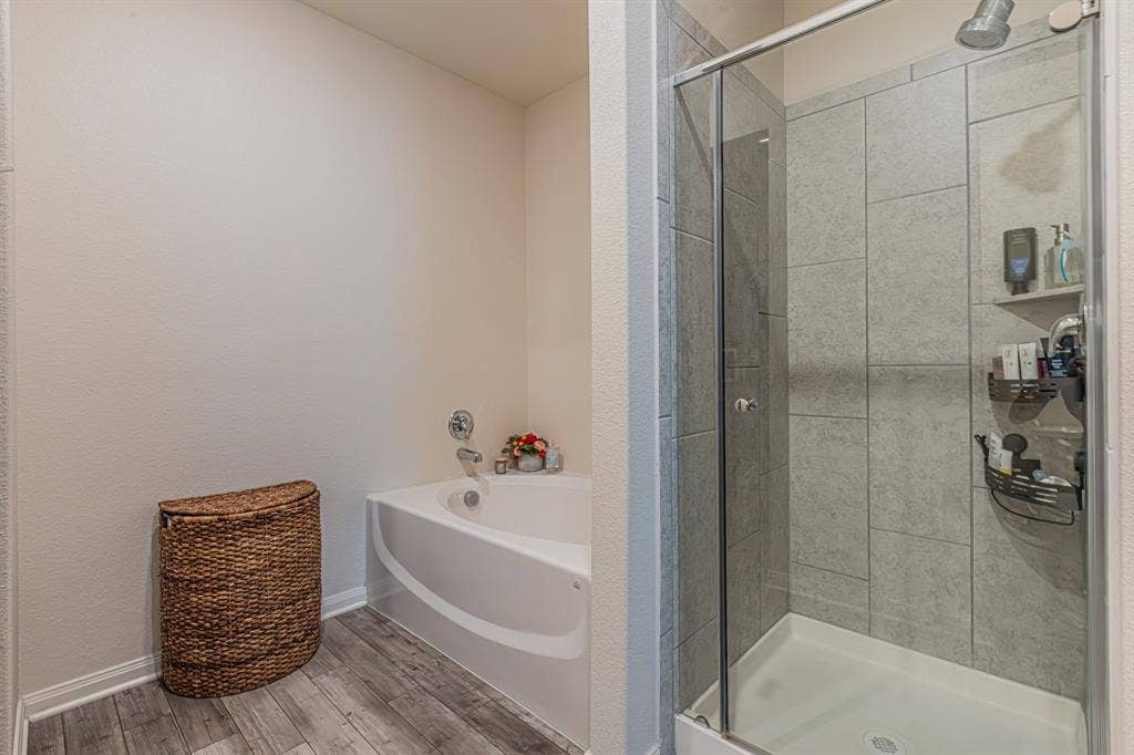 122 Crockett Way, Venus, TX 76084