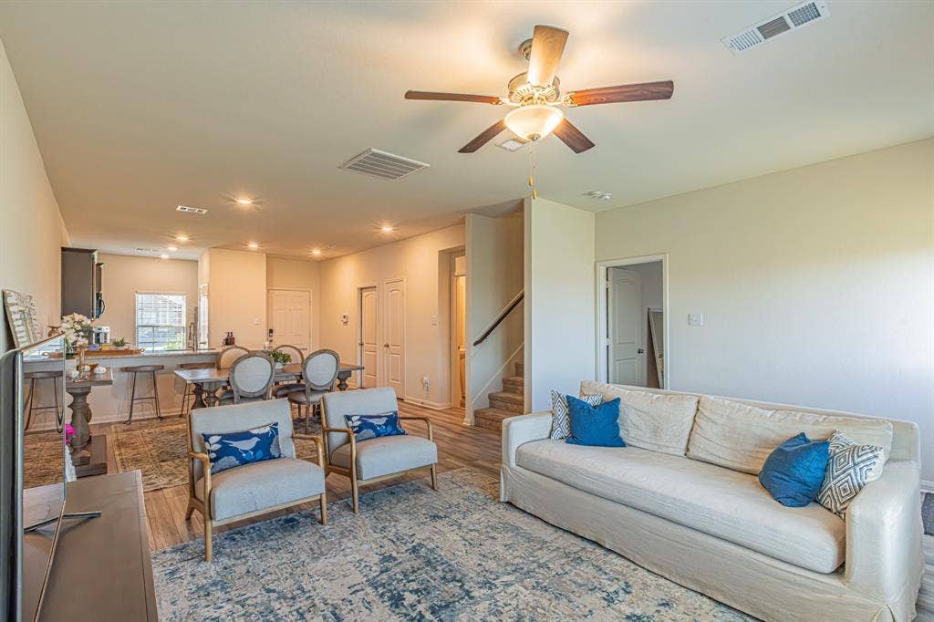 122 Crockett Way, Venus, TX 76084