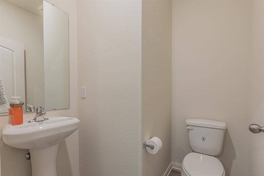 122 Crockett Way, Venus, TX 76084