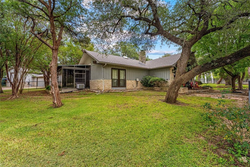 113 County Road 1275, Morgan, TX 76671 113 County Road 1275, Morgan, TX 76671