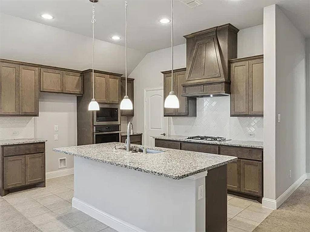 548 Bradley Drive, Fate, TX 75087 548 Bradley Drive, Fate, TX 75087
