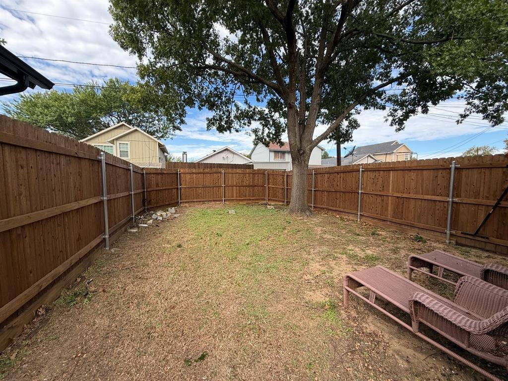 2282 Nantucket Village Circle, Dallas, TX 75227 2282 Nantucket Village Circle, Dallas, TX 75227