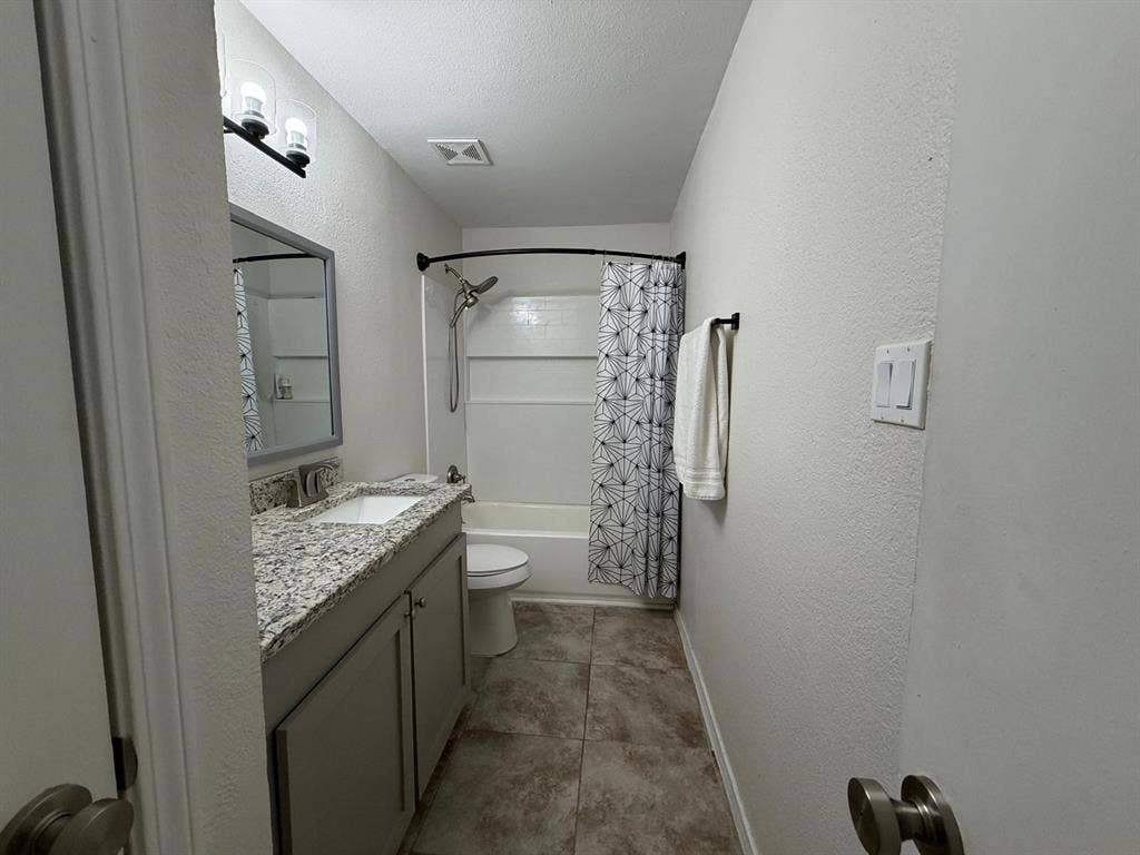 2282 Nantucket Village Circle, Dallas, TX 75227 2282 Nantucket Village Circle, Dallas, TX 75227