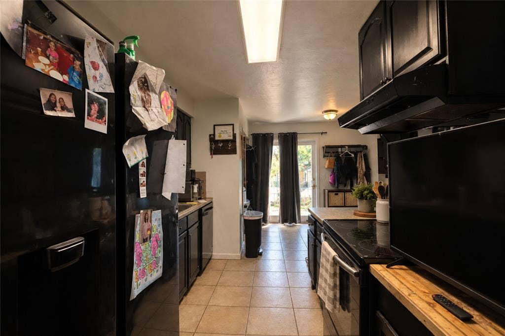2108 Skylark Drive, Waco, TX 76712 2108 Skylark Drive, Waco, TX 76712