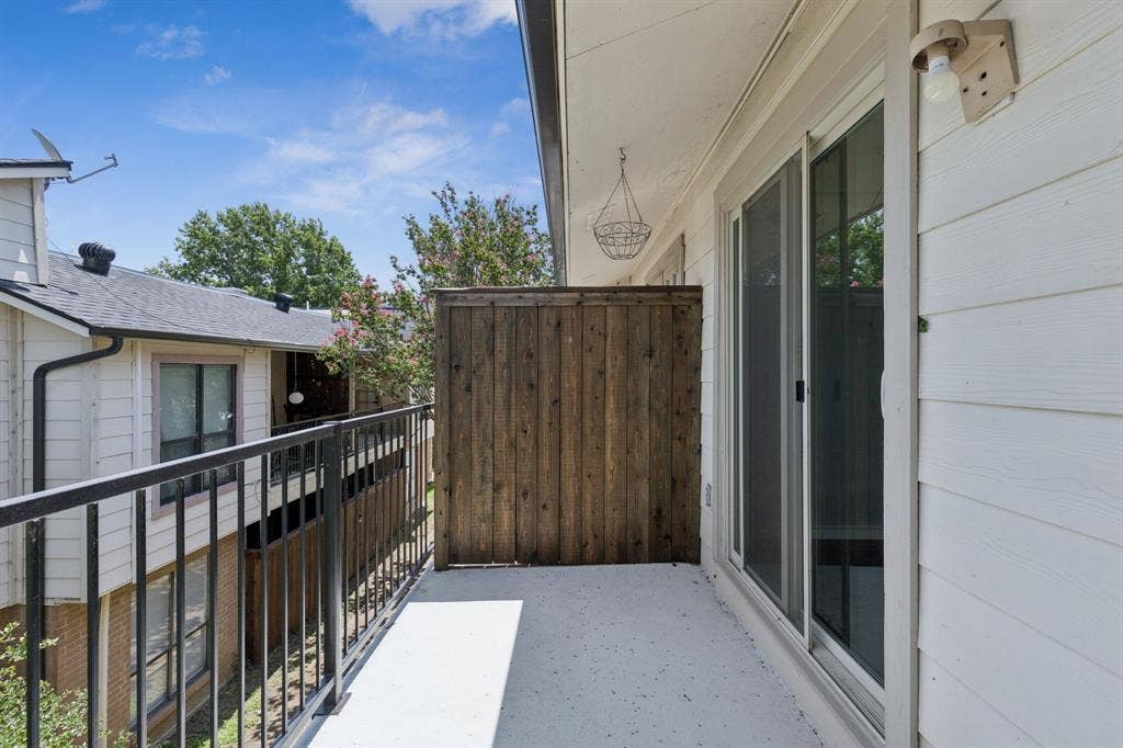 6646 E Lovers Lane, #104, Dallas, TX 75214 6646 E Lovers Lane, #104, Dallas, TX 75214