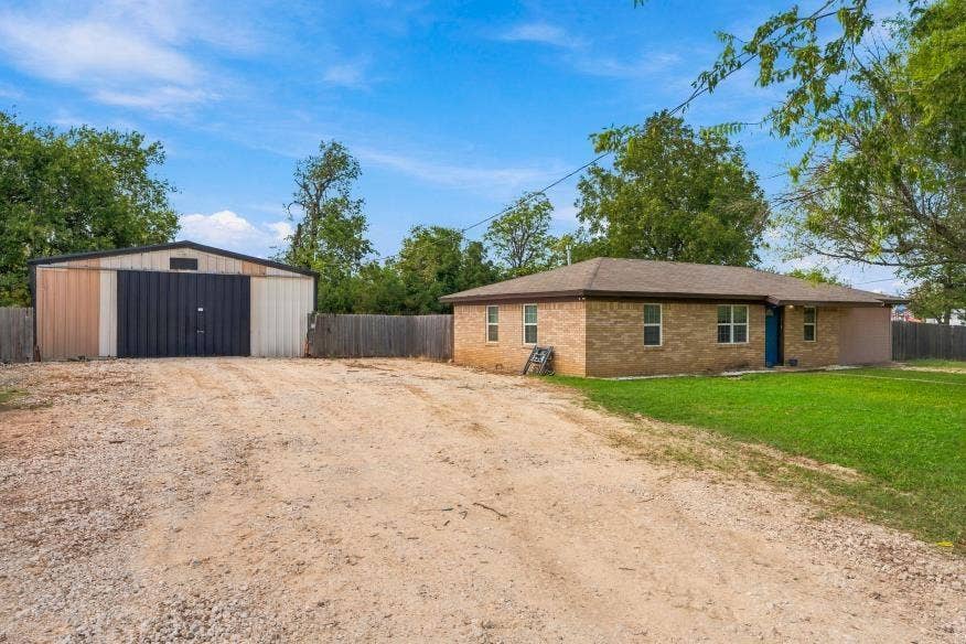 Property photo for 114 Fm 1996, Oglesby, TX