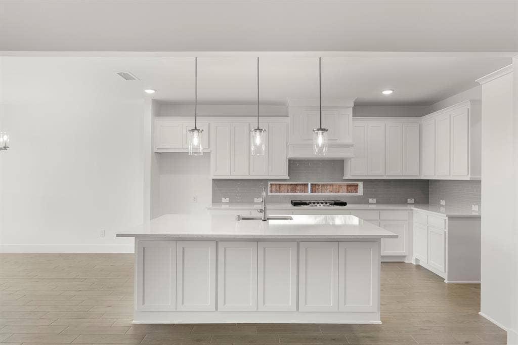 700 Golden Galaxy Way, Lucas, TX 75098 8_09. 700 Golden - Kitchen