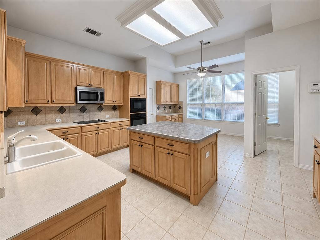 1920 Hillcroft Drive, Rockwall, TX 75087 1920 Hillcroft Drive, Rockwall, TX 75087