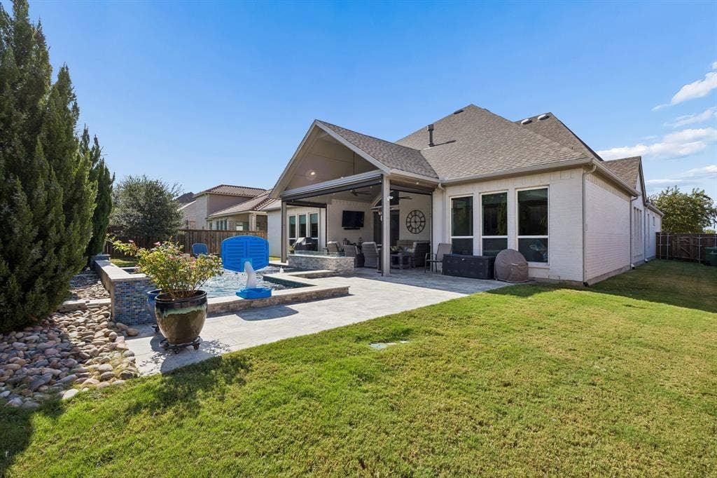 850 Star Meadow Drive, Prosper, TX 75078 Still plenty of grass on both sides of the pool