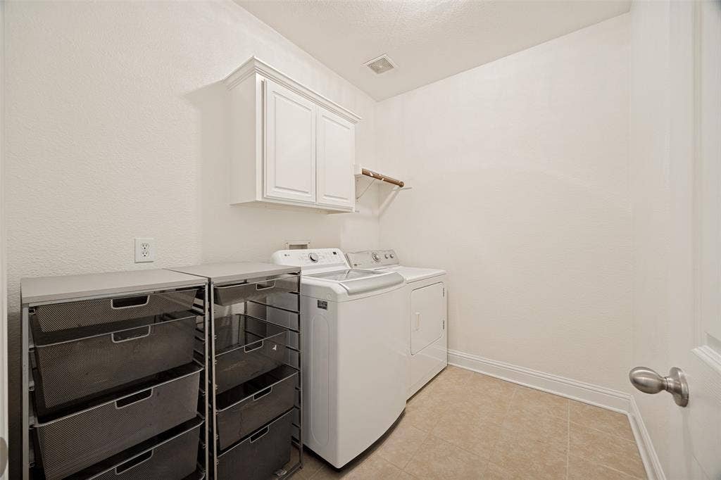 4437 Red Barn Drive, Richardson, TX 75082 4437 Red Barn Drive, Richardson, TX 75082