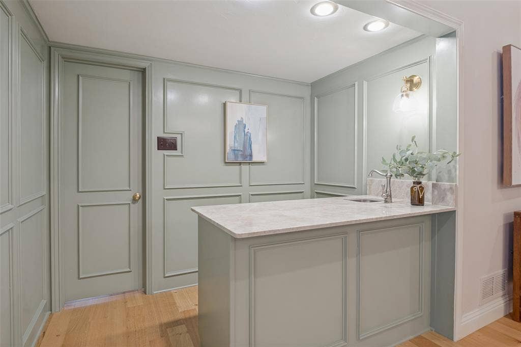 7023 Brookshire Drive, Dallas, TX 75230
