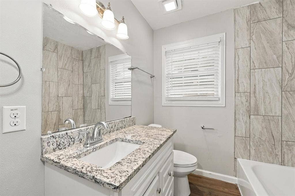 2118 Bergstrom Drive, Dallas, TX 75227 2118 Bergstrom Drive, Dallas, TX 75227