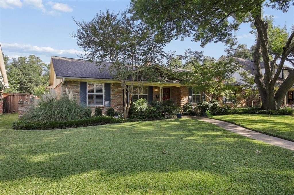 9935 Milltrail Drive, Dallas, TX 75238 9935 Milltrail Drive, Dallas, TX 75238