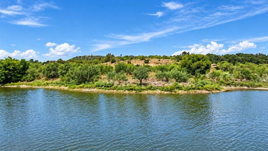 221 S Kinder Lane, Jacksboro, TX 76458 221 S Kinder Lane, Jacksboro, TX 76458